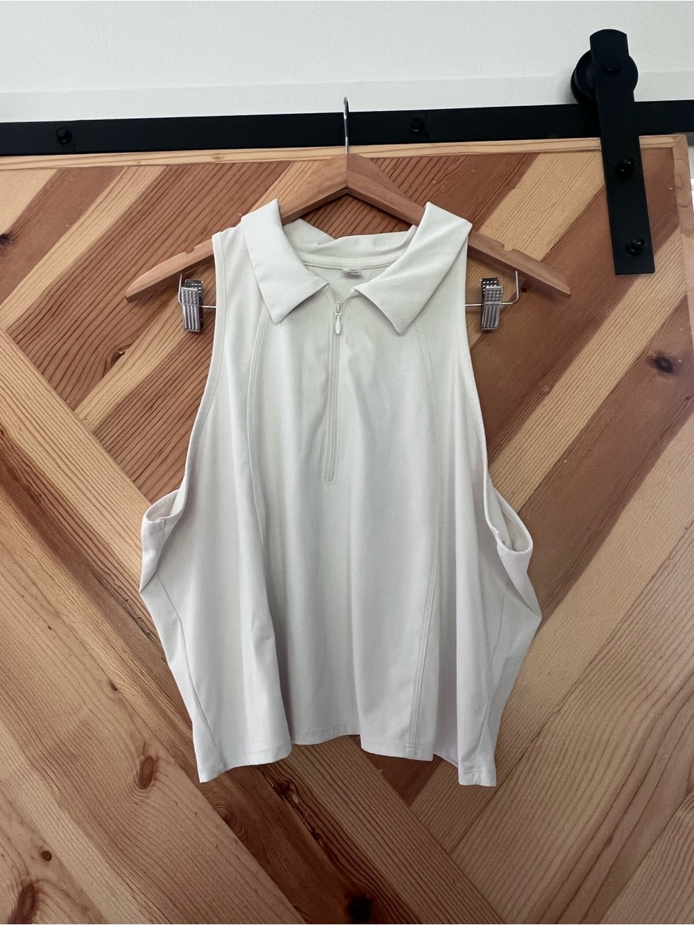 Old Navy Sleeveless Zip Polo Tank in Cream